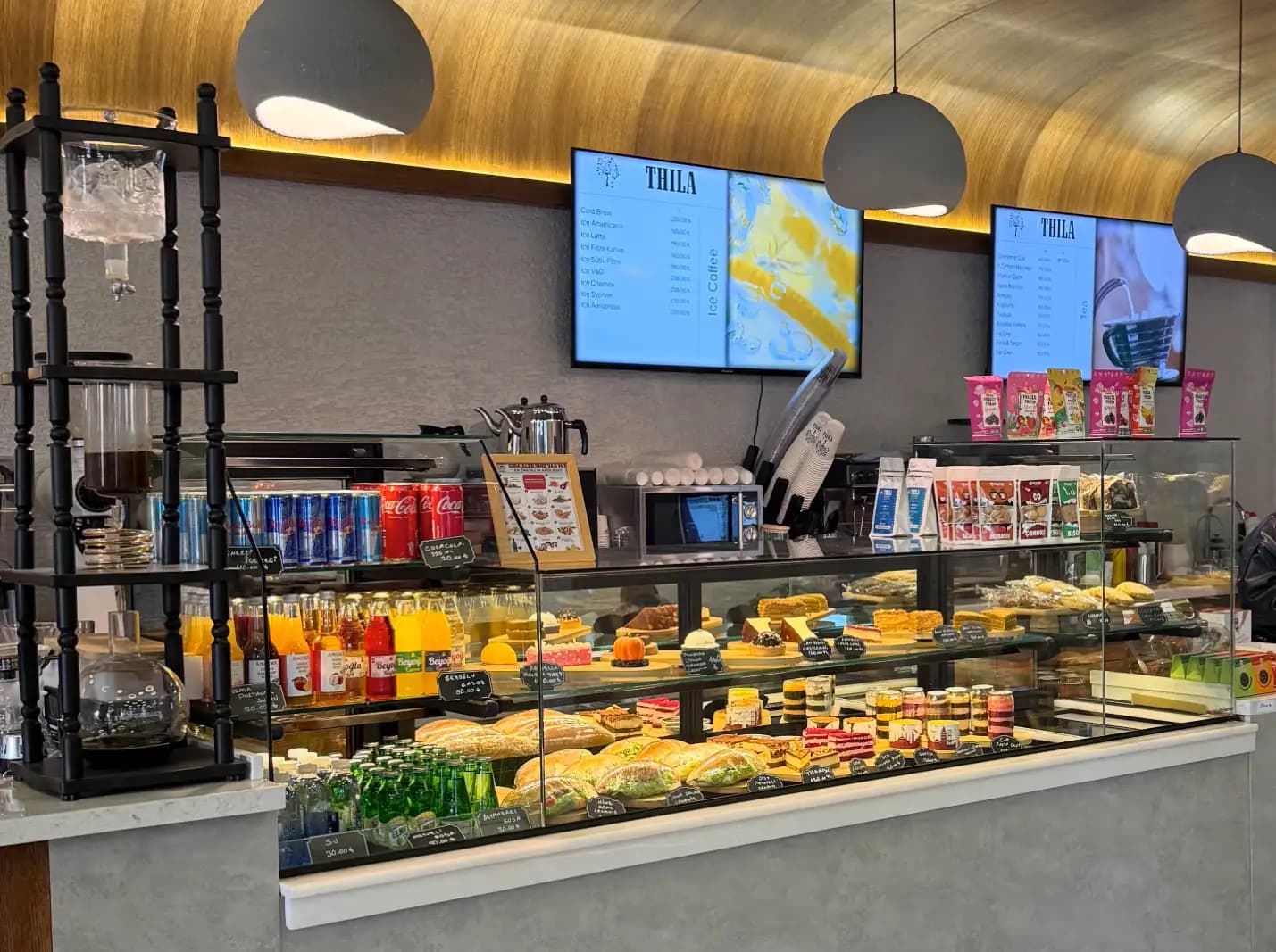 Thila Coffee Atmosfer